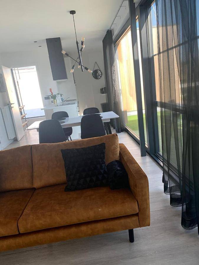 Appartement entier, Two-Bedroom Apartment in Hasselt, Région de Hasselt