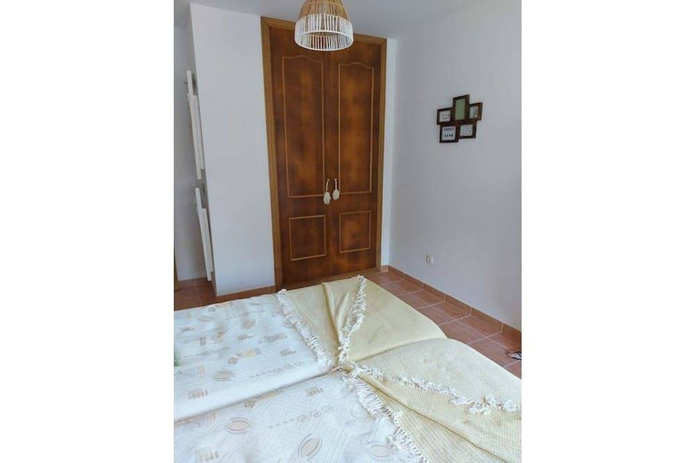 Entire apartment, In the heart of Costa da Morte: charming apt. with pool and beach in Cee, Costa da Morte