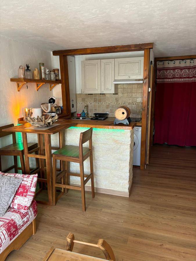 Gîte pour 3 personnes, avec vue et jardin à Gréolières - 4