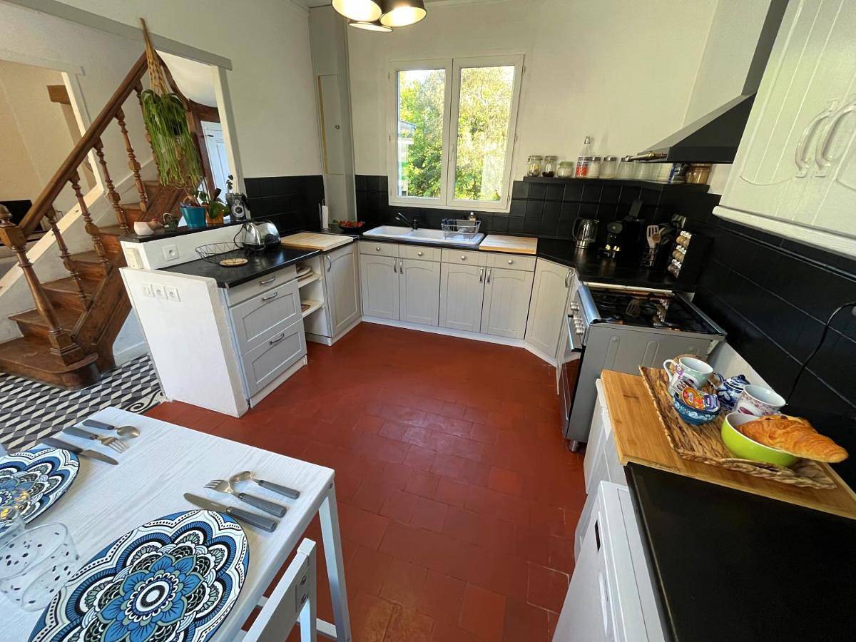 Two-Bedroom Townhouse in Caen, Caen und Umgebung