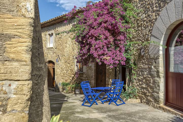 Holiday Home "Blava" with Wi-Fi in Bàscara, Upper Empordà