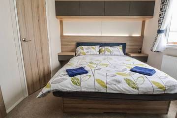 Static Caravan for 6 People in Rhyl, Denbighshire, Photo 1