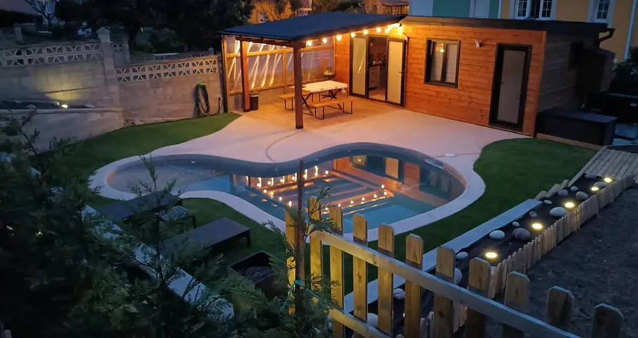 Appartement de vacances pour 2 personnes, avec vue ainsi que piscine et jardin - 1