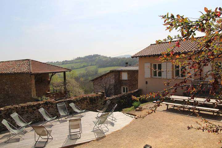 Gîte pour 12 personnes, avec jardin à Cogny - 2