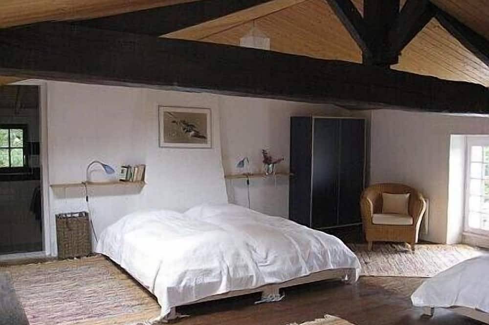 La Maison Verte aux bords de l'Atlantique, un paradis dans une réserve naturelle in Poiroux, Vendée