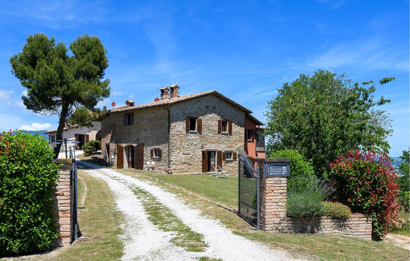 Ganze Ferienwohnung, Ferienwohnung für 2 Personen mit Pool in Sant'Angelo in Vado, Valle del Metauro