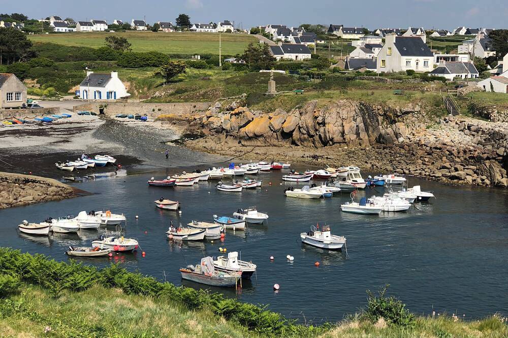 Maison Pour 6 Personnes, 150 m de la Mer, 4mn à Pied du Port de Pors Poulhan in Plozévet, Côte de Cornouaille