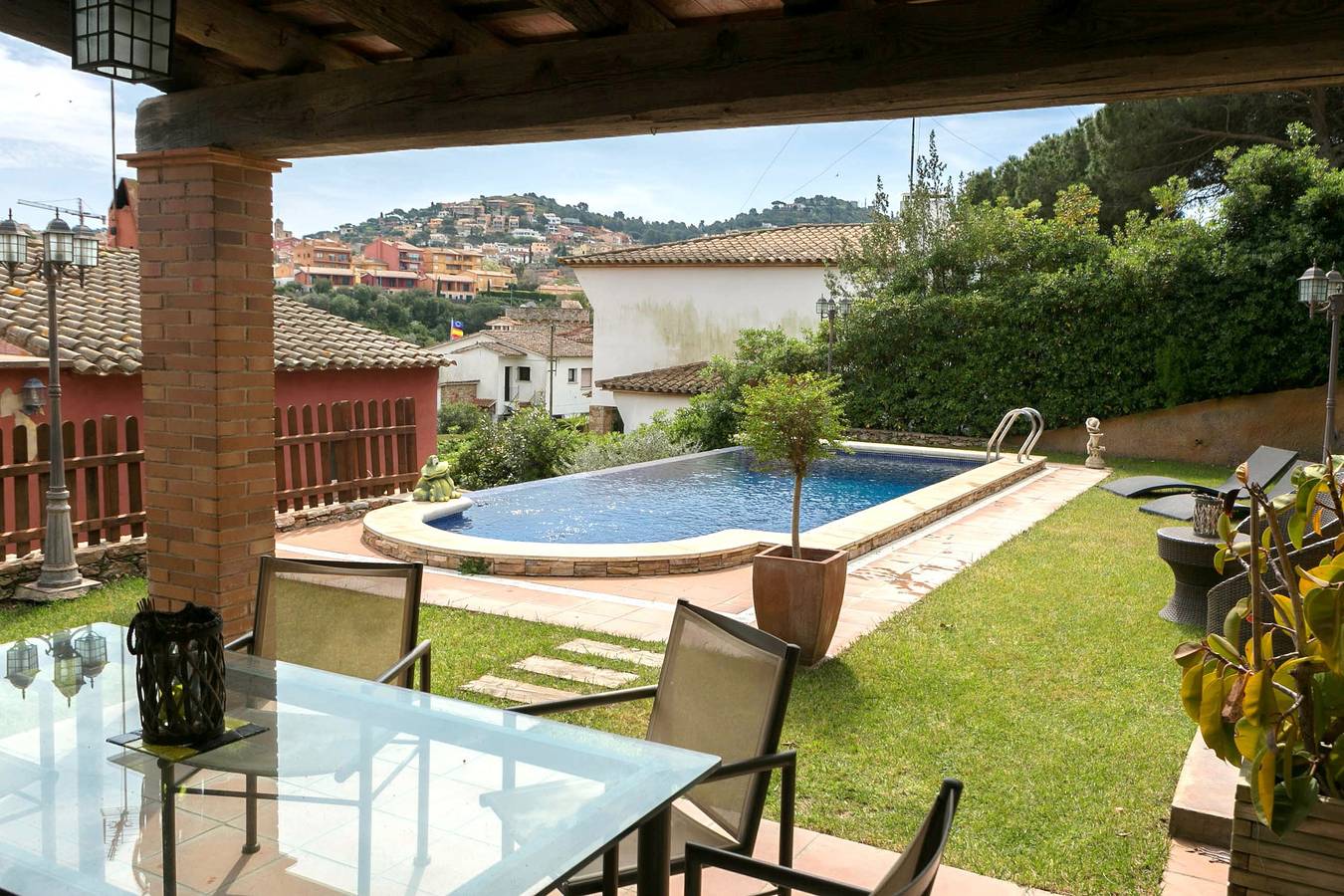 Chalet voor 6 personen met terras in Residencial Begur, Begur