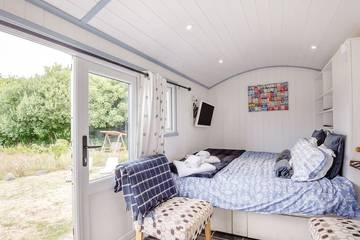 Holiday Home for 2 People in Aberdovey, Cardigan Bay, Photo 2