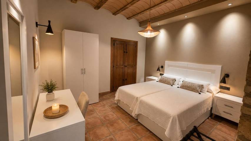 Casa rural para 12 personas, con Balcón y Terraza además de Jardín y Piscina en La Siberia