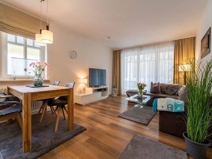 Ferienwohnung für 4 Personen, mit Balkon und Garten in Prora - 2