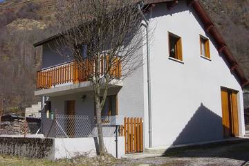 Gîte pour 4 personnes, avec balcon à Orlu