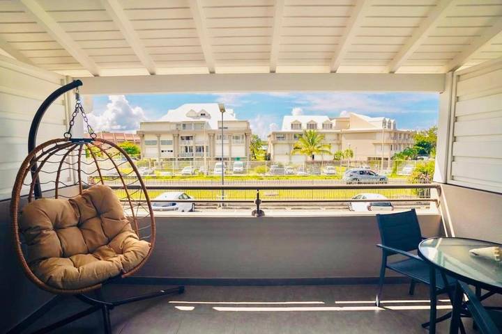 Gîte pour 2 personnes, avec piscine et terrasse, animaux acceptés dans Nettlé Bay - 3