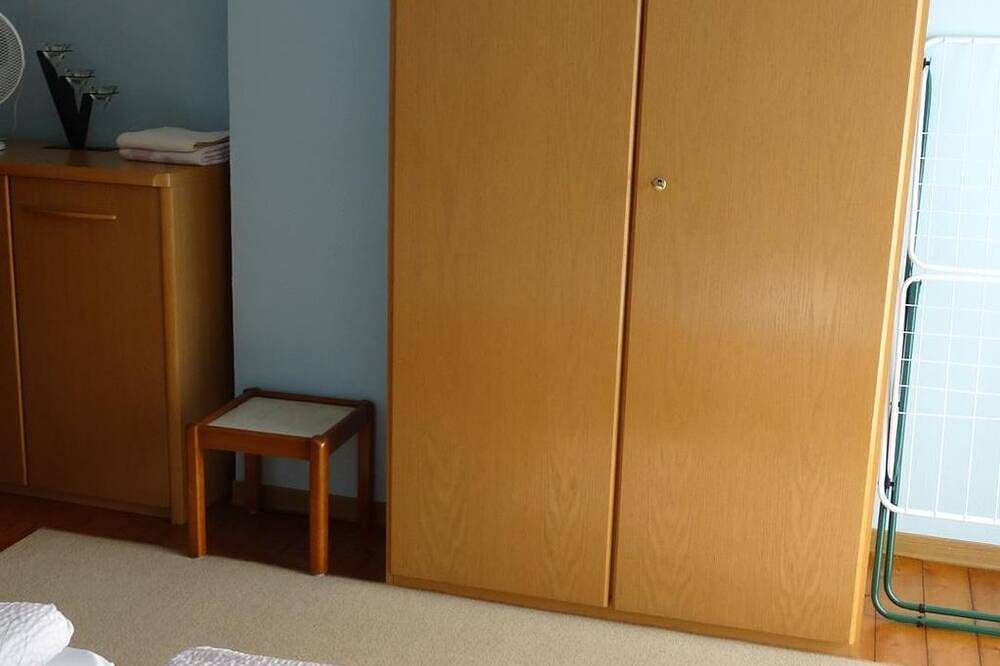 Ganze Wohnung, Ferienhaus Marina - Ferienhaus, Dusche und Bad, Wc, 3 Schlafräume in Roßbach, Rheinland-Pfalz