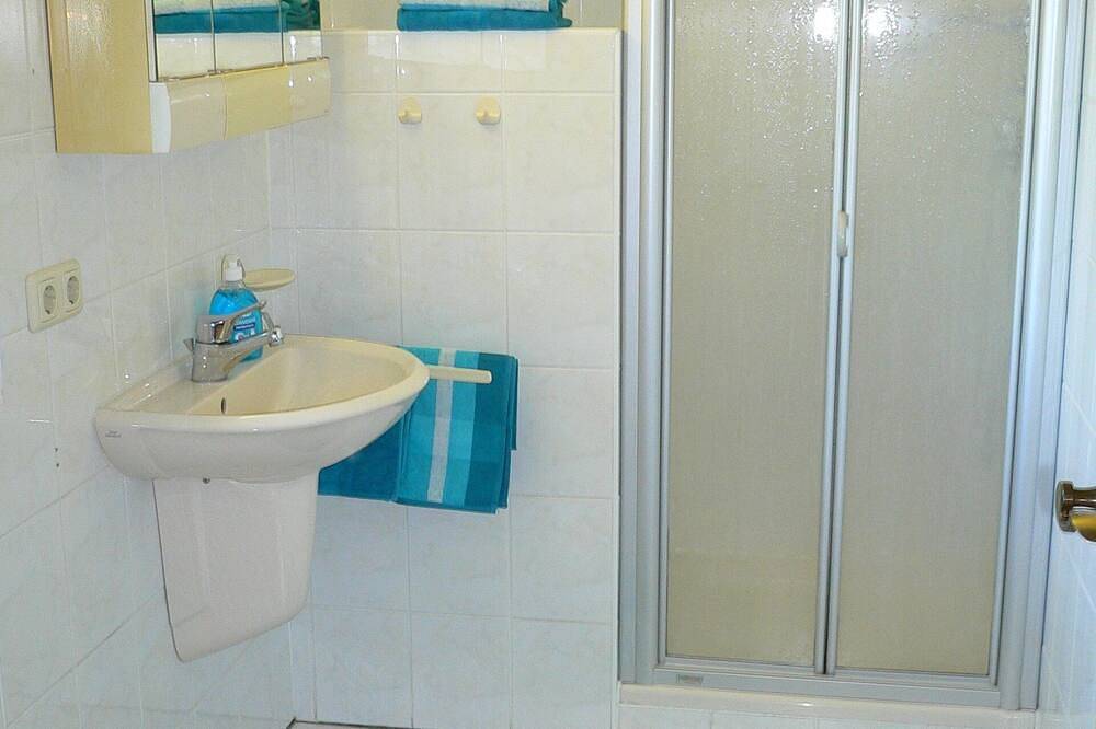 Ganze Wohnung, Schöne und gepflegte Ferienwohnung in Bad Kissingen, Rhön-Bayern