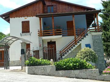 Cottage pour 7 personnes, avec vue sur le lac ainsi que jardin et vue à Chiusa di Pesio