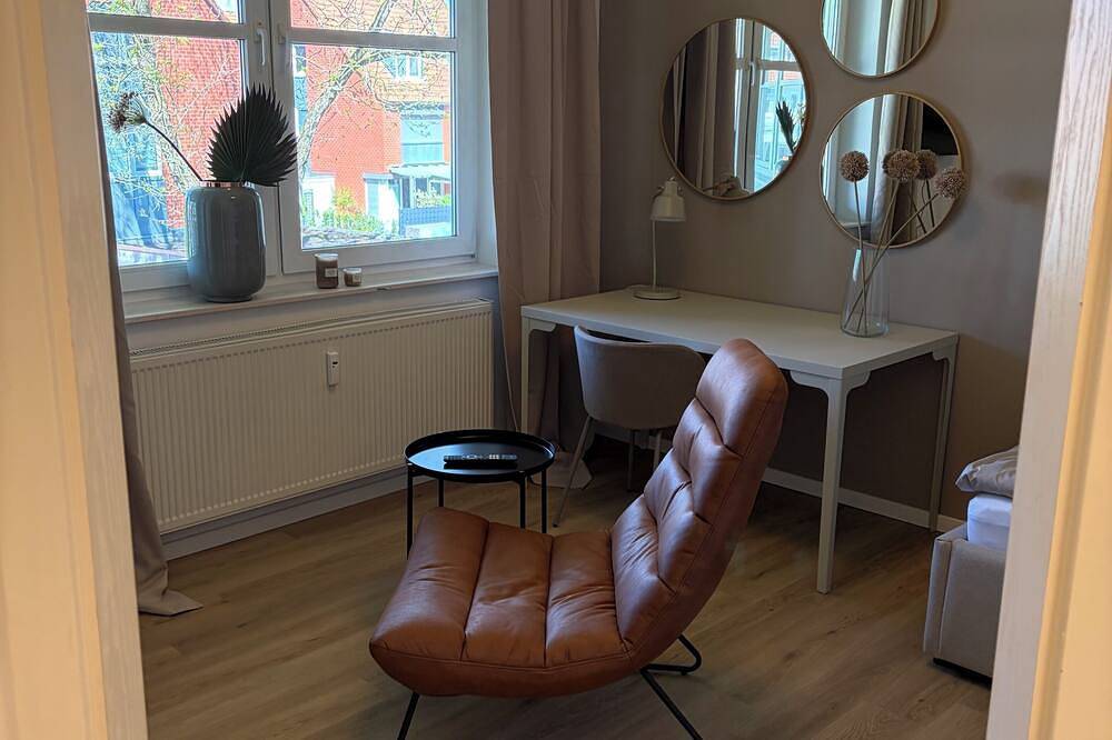 Ganze Wohnung, Süßes Appartement im Grünen mit toller Anbindung in Paderborn, Nordrhein-Westfalen