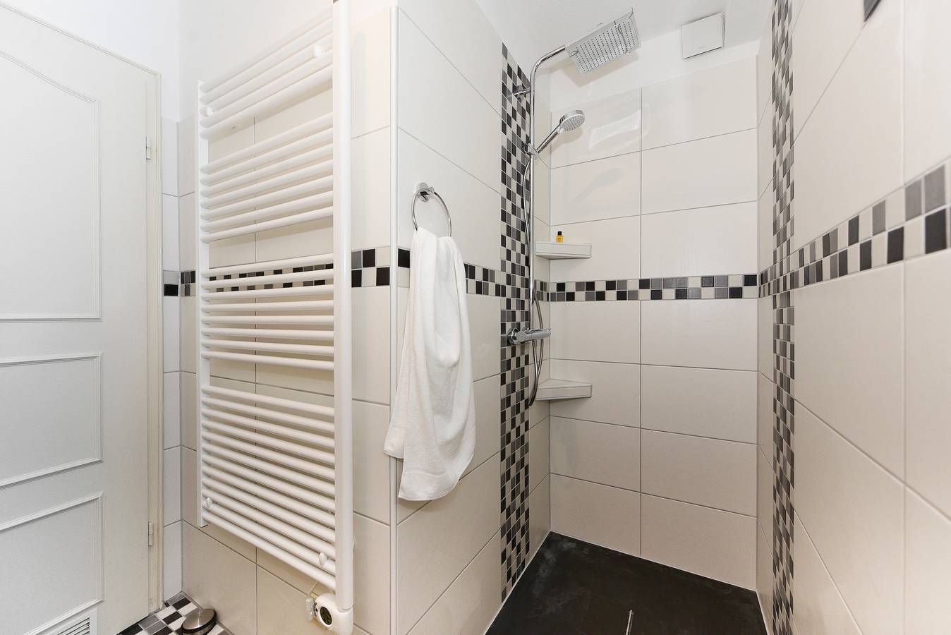 Ganze Ferienwohnung, Haus Bornholm Whg 03 in Nieblum, Föhr