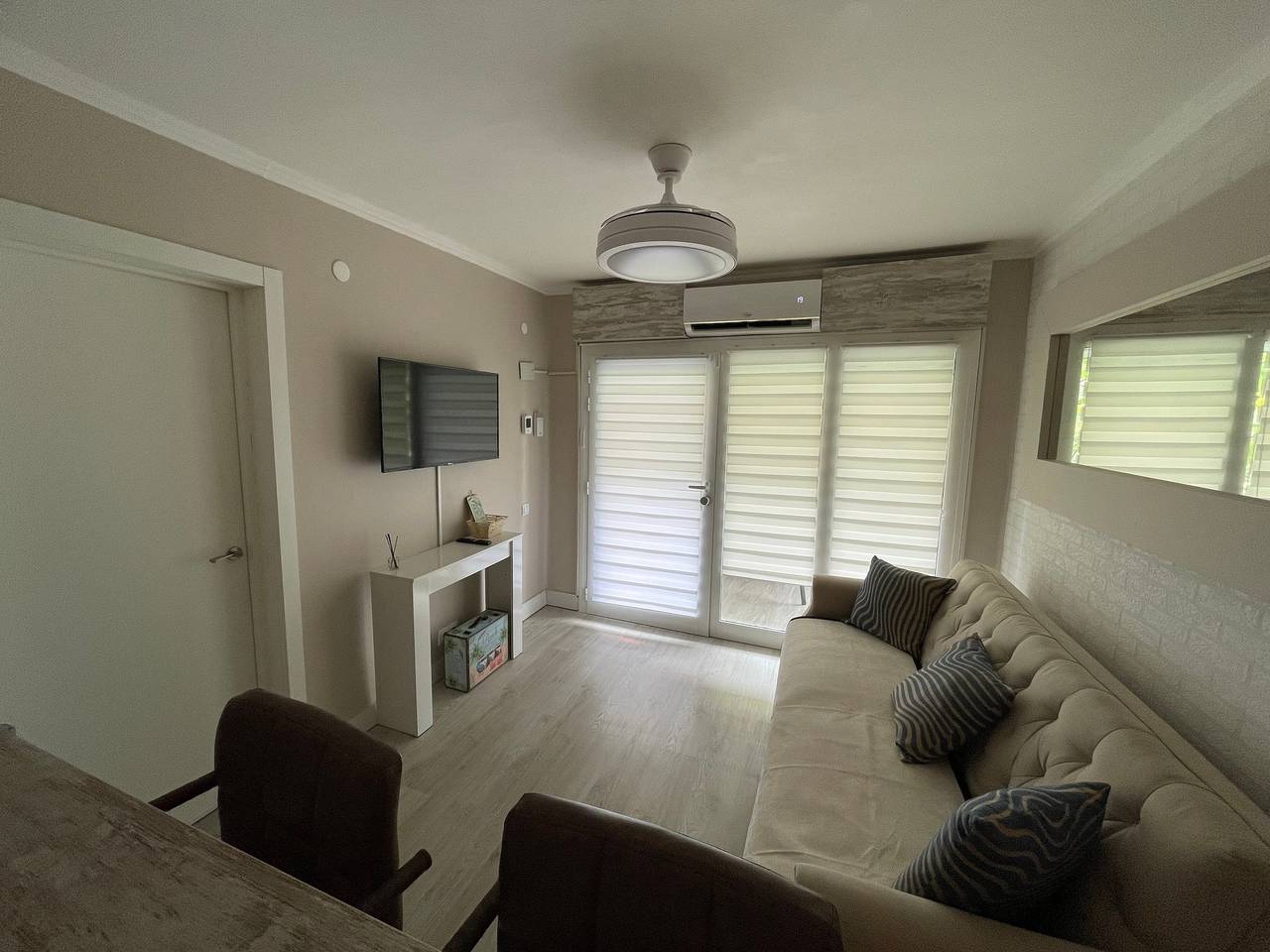 Apartamento entero, Apartamento 'Petit Salou' con balcón, Wi-Fi y aire acondicionado in Platja de Ponent (Salou), Salou