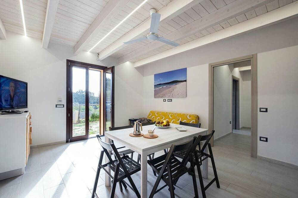 Villa Ericina a two-minute walk from Tuerredda beach in Tuerredda, Teulada (Italia)