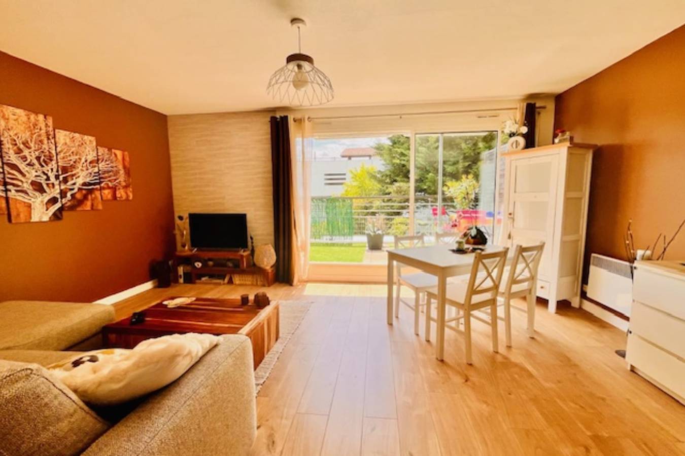 Apartamento inteiro, Apartment with terrace and pool in La Rochelle, La Rochelle (Região)