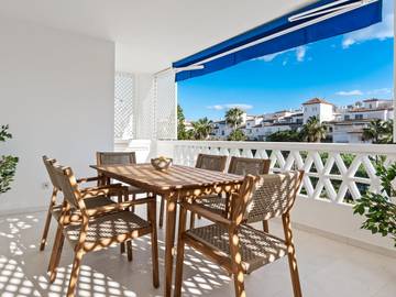Appartement voor 8 Personen in Nueva Andalucía, Marbella, Afbeelding 2