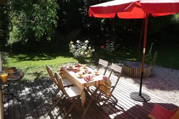 Gîte pour 4 personnes, avec terrasse et jardin dans Plage de Launay