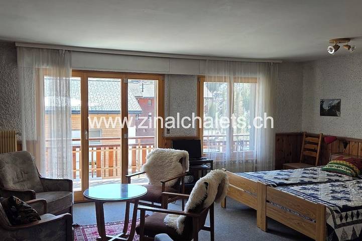 Ganze Wohnung, Wohnung im Gebäude in Zinal - 2 Betten im Wohnzimmer - Kabelfernsehen - Küche - 1 Badezimmer/Wc - Ba in Ayer (Anniviers), Anniviers