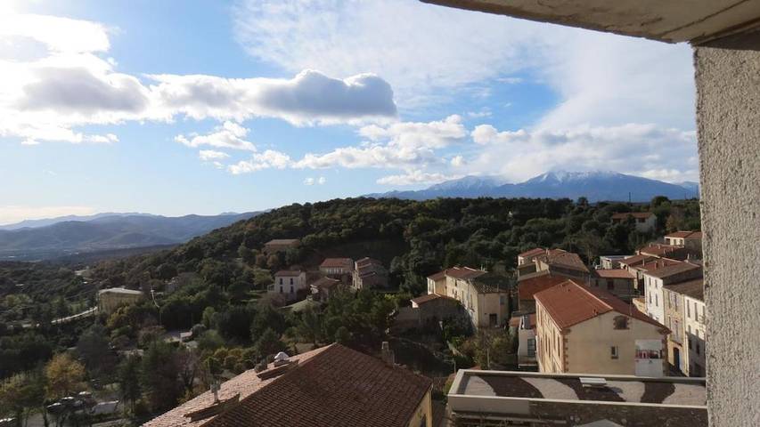 Location de vacances pour 3 personnes, avec balcon et vue à Bélesta - 2