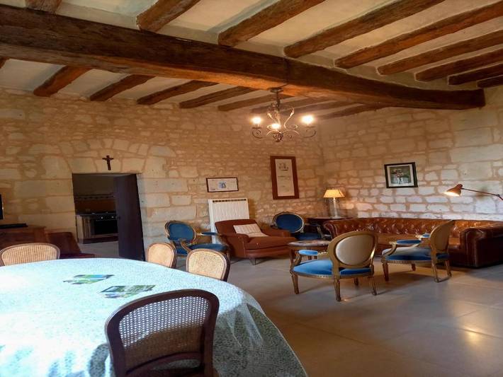 Location de vacances pour 5 personnes, avec jardin et terrasse à Lerné - 2