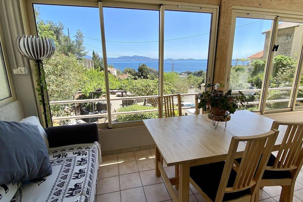Apartamento entero, Appartement Tigueda, Véranda, vue mer in Le Rove, Istres region