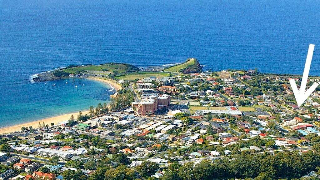 450M Flache Wanderung Zum Strand, Den Geschäften Und Den Cafes in Terrigal, New South Wales