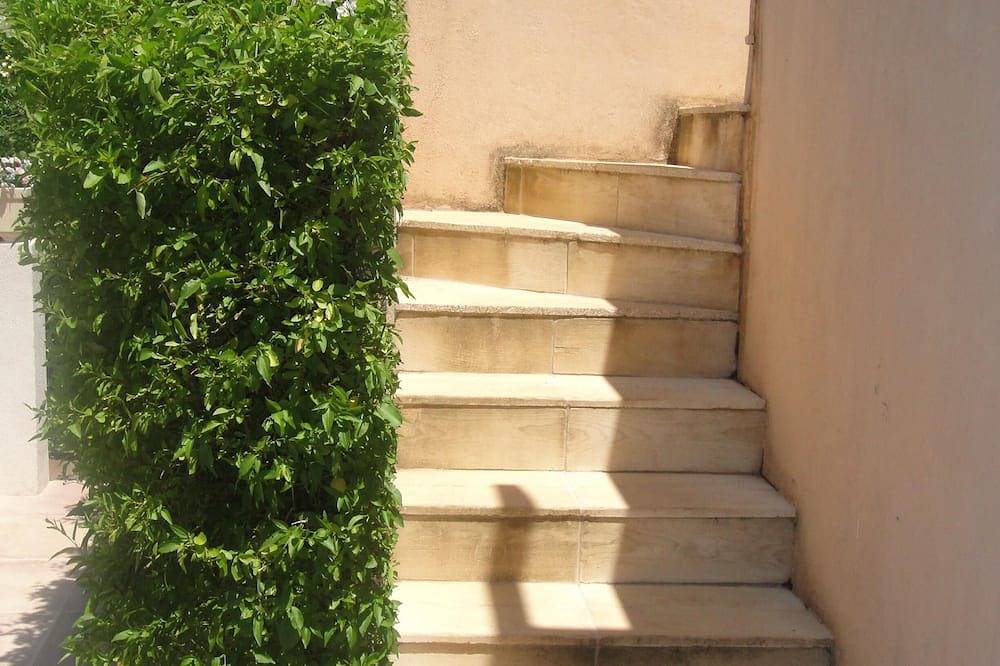 Character house 15 minutes from the beach 4 people in Sollacaro, Arrondissement de Sartène
