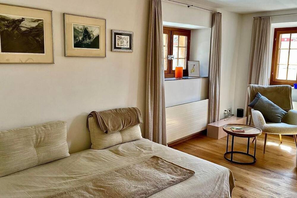 Ganze Wohnung, Ferienwohnung casa M in Lumnezia, Alpenarena