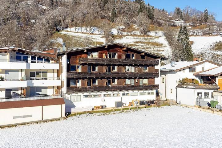 Hütte für 2 Personen, mit Balkon in Brixen im Thale