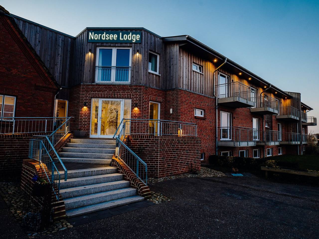 Hotel Nordsee Lodge - Doppelzimmer mit Balkon in Pellworm, Nordfriesland