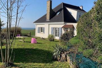 Location de vacances pour 15 personnes, avec jardin à Équihen-Plage