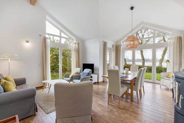 Ferienhaus für 6 Personen, mit Sauna und Seeblick sowie Garten in Kosel