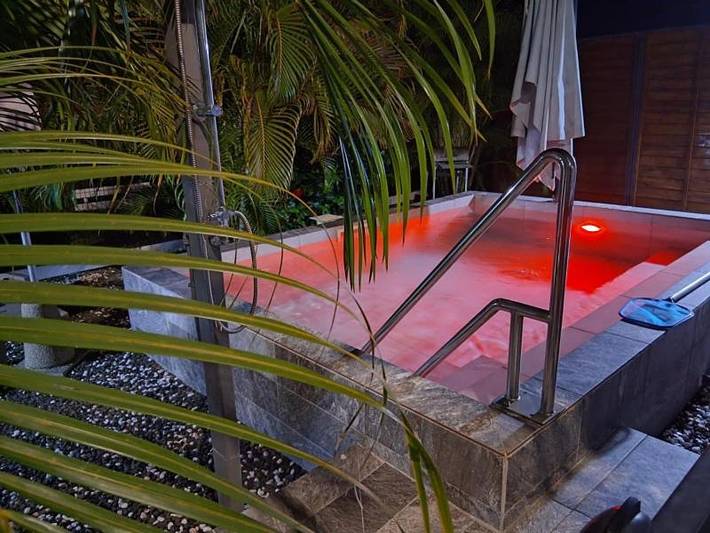 Appartement de vacances pour 2 personnes, avec balcon ainsi que vue et piscine