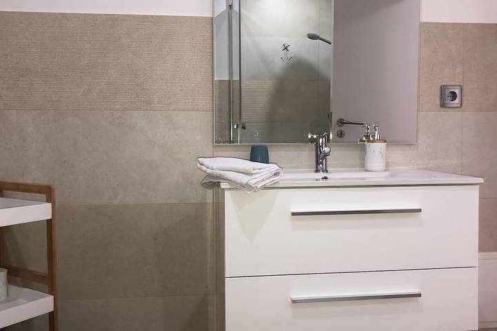 Gîte pour 4 personnes, avec balcon à Caniçal - 3