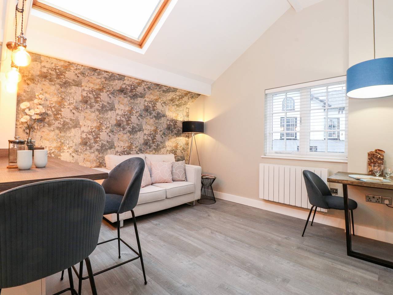 Entire apartment, Fenty's in Bowness-on-Windermere, Lake District