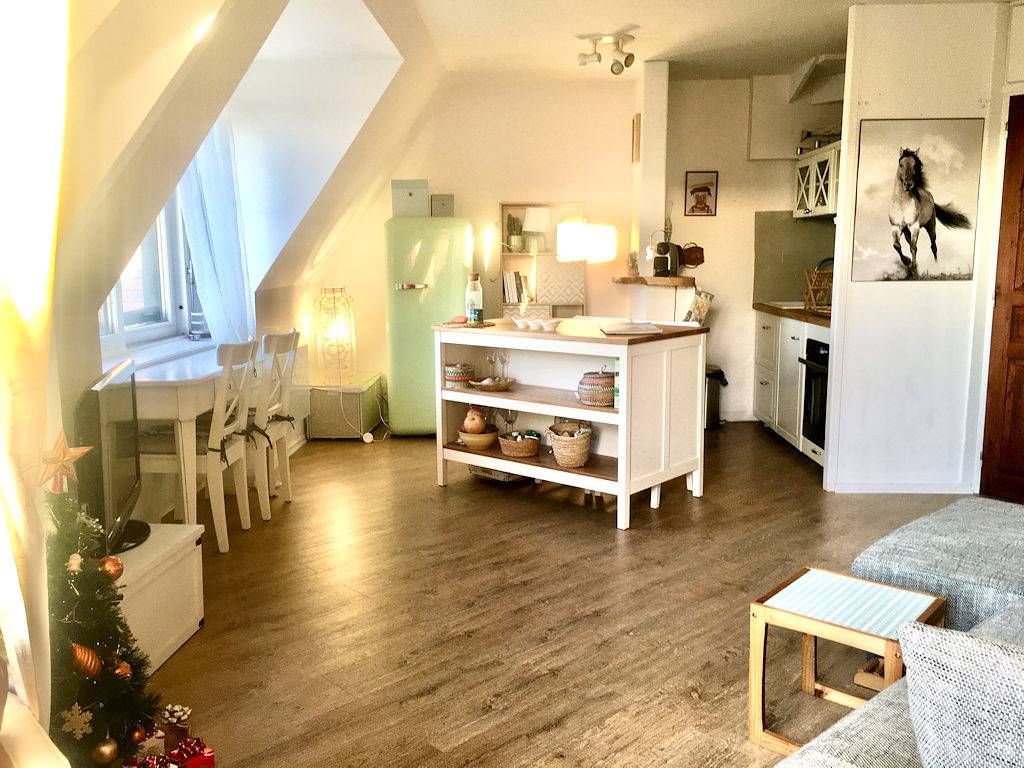 Home with Balcony on Sea, Sun & Horses in Deauville, Région de Lisieux