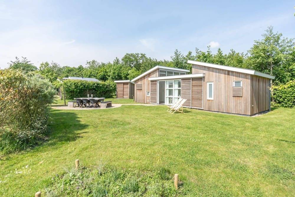Chalet 'Der blaue Vogel' ist der ideale Ort für entspannte Ferien mit der Familie. in Burgh-Haamstede, Zeeuwse Kust