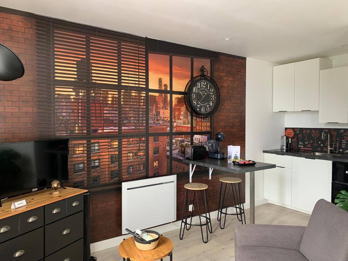 Appartement entier, Le petit loft - Studio - Wifi - Coeur de ville - Parking in Pont-l'Abbé, Région de Quimper