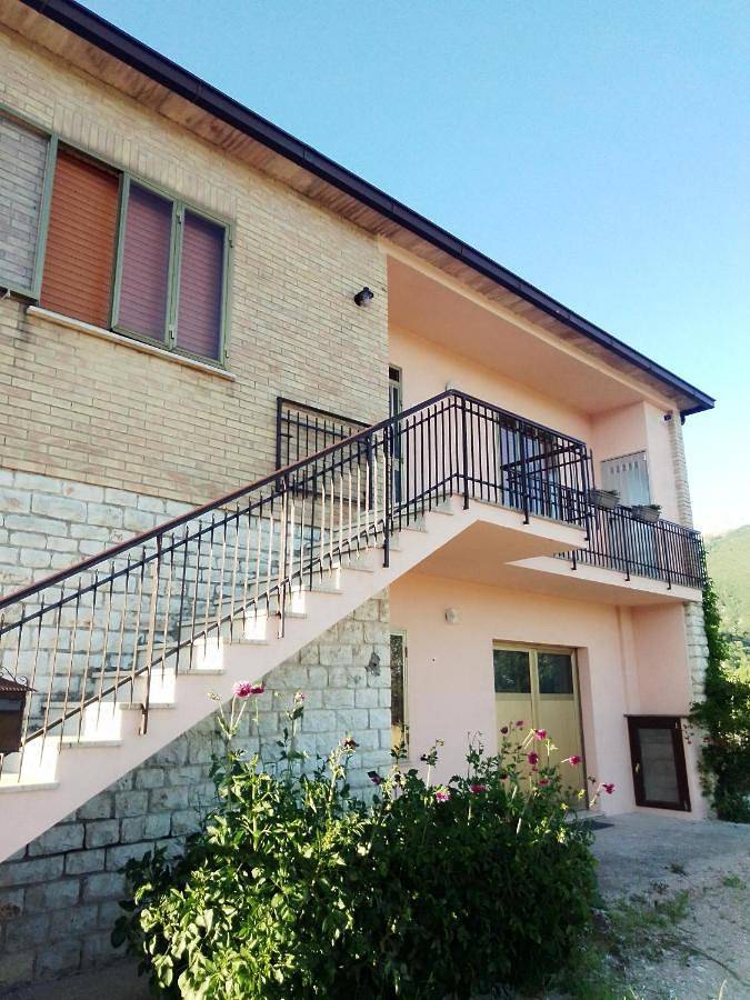B&b per 2 persone, con Terrazza e Giardino nonché Panorama a Gubbio