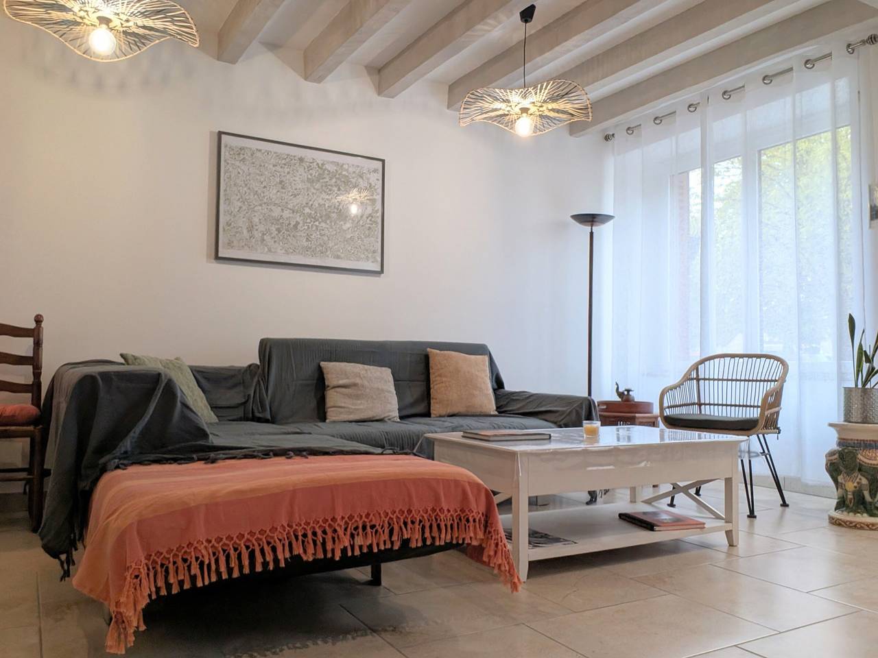 Geräumiges Haus mit überdachter Terrasse und Parkplatz in naturnaher Lage in Méobecq, Châteauroux und Umgebung