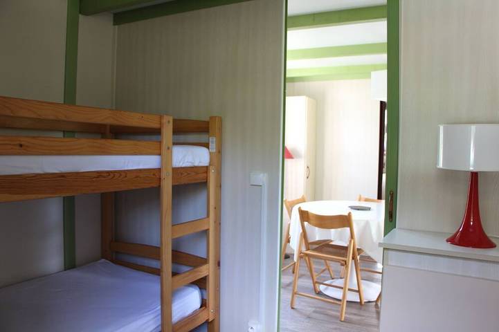 Location de vacances pour 5 personnes, avec terrasse et jardin à Breuillet - 3