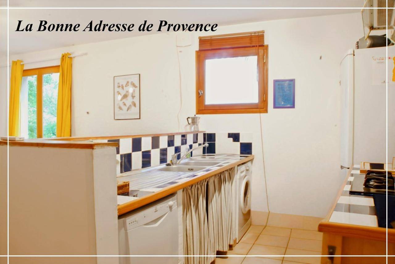 One-Bedroom House in Cornillon-Confoux, Côte méditerranéenne (France)