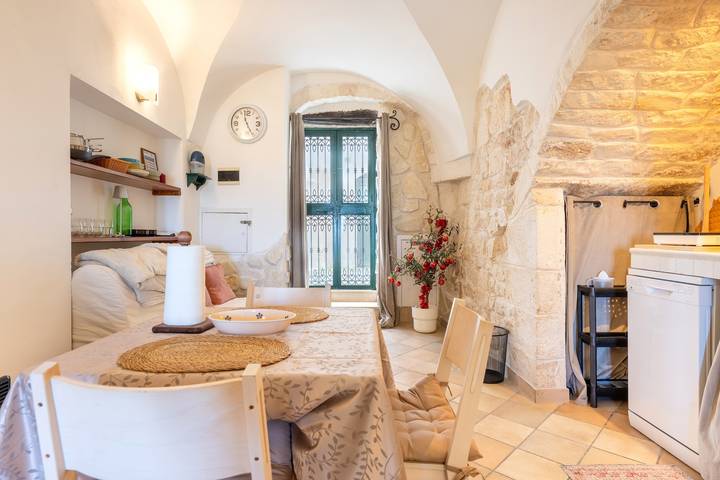 Appartamento intero, Appartamento 'Dimora La Piana' con Vista Mare e Wi-Fi in Ostuni, Salento