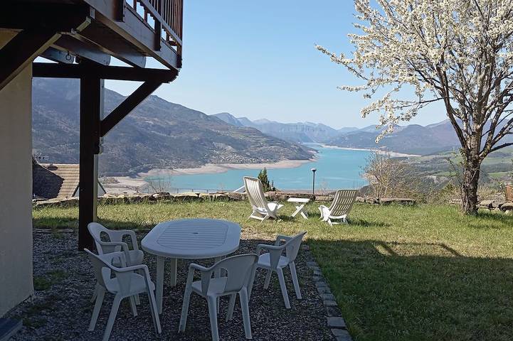 Gîte pour 4 personnes à Puy-Sanières